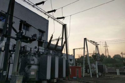 搶修110千伏安富變電站開關(guān)故障導致多條線路失電