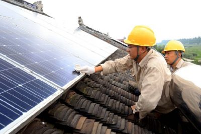 檢查客戶光伏發(fā)電裝置，積極推動(dòng)分布式電源安全健康發(fā)展