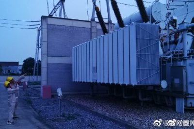 泰州供電公司開展220千伏、110千伏變電站精確測溫、特巡和夜巡