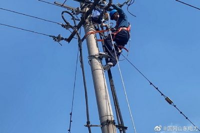 田工線大龐村093號臺(tái)區(qū)西線線路進(jìn)行低壓線路改造