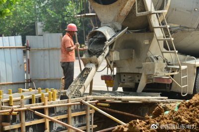 寧陽縣供電公司安排專人盯守寧陽彩山110千伏變電站輸電工程建設(shè)現(xiàn)場(chǎng)