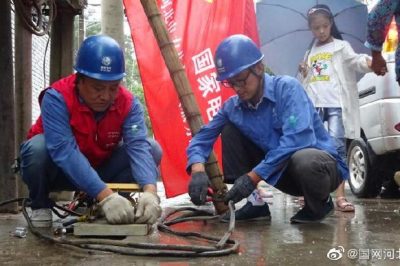 行唐縣供電公司不間斷開展故障搶修作業(yè)，確保居民客戶正常供電