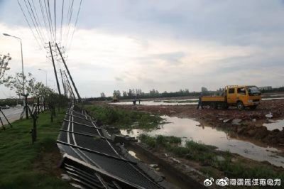 宿遷沭陽(yáng)縣供電公司搶修扶正10千伏恒能19B1線36根電桿