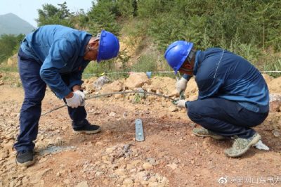清洋鎮(zhèn)10千伏包家溝2臺(tái)區(qū)新立電桿17基及變壓器一臺(tái)，架設(shè)線(xiàn)路1.4公里