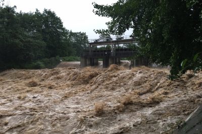 特大暴雨襲蓉，成都供電公司趕赴多地災(zāi)區(qū)搶修