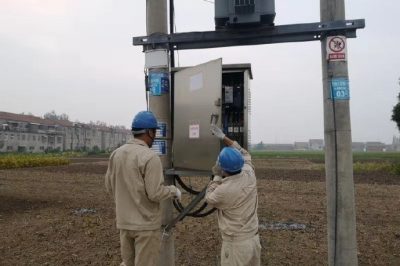 淮安供電公司漏?！鞍衙}問診”確保國慶安全
