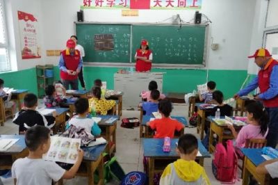 清苑區(qū)供電公司給小學生們上了一堂生動精彩的安全用電知識課