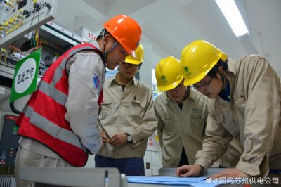 110千伏高橋變2號(hào)主變擴(kuò)建施工現(xiàn)場(chǎng)進(jìn)行五防驗(yàn)收