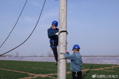 10千伏廿里堡線(xiàn)馮莊支線(xiàn)進(jìn)行施工