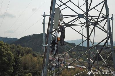 南平首座“電力塔”與“通信塔”合體共享鐵塔在浦城開(kāi)通運(yùn)行