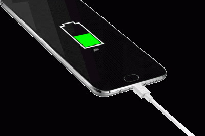 手機充電先插手機還是先插電源？你做對了嗎？