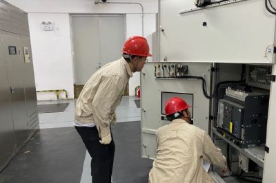 對康緣養(yǎng)生谷竣工完成的配套電氣設(shè)備、線路開展驗(yàn)收工作