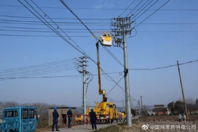開展雄州變，龍池變，程橋變和長城變開展帶電安裝護套工作