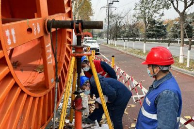 110千伏杜城輸電線路工程井然有序的開展著電纜敷設